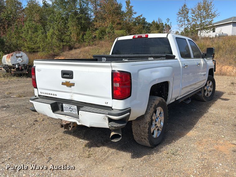 image for item FM6573 2016 Chevrolet Silverado 2500HD Crew Cab pickup truck