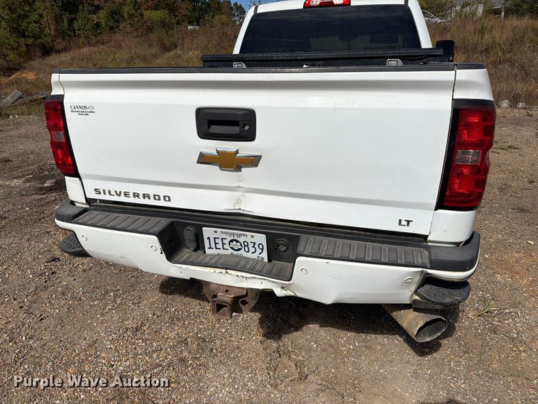 image for item FM6573 2016 Chevrolet Silverado 2500HD Crew Cab pickup truck