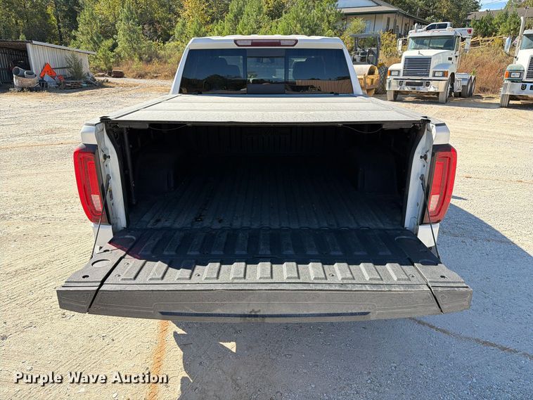 image for item FM6574 2021 GMC Sierra 1500 Crew Cab pickup truck