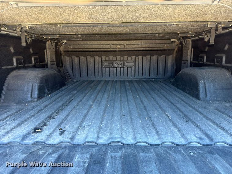 image for item FM6574 2021 GMC Sierra 1500 Crew Cab pickup truck