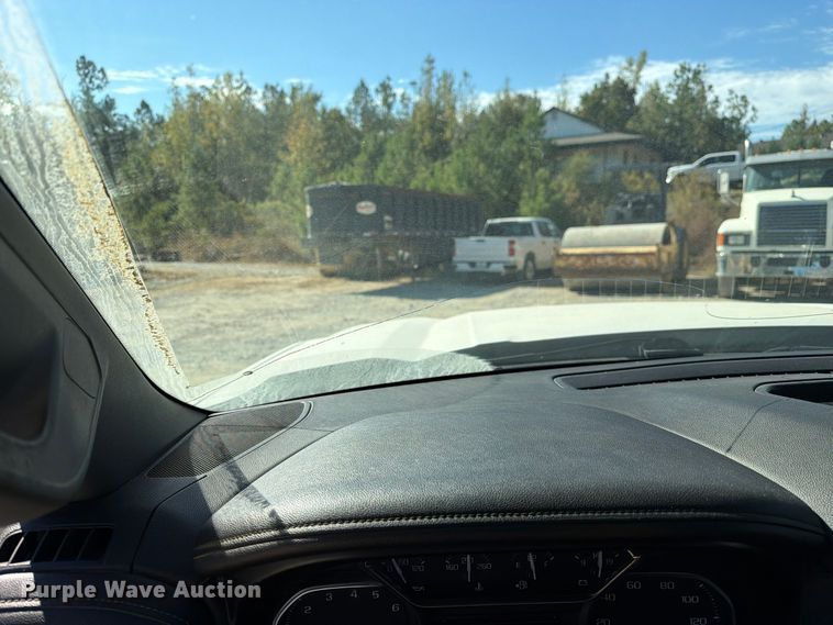 image for item FM6574 2021 GMC Sierra 1500 Crew Cab pickup truck