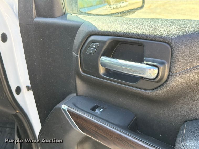 image for item FM6574 2021 GMC Sierra 1500 Crew Cab pickup truck