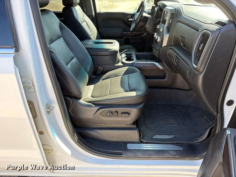 image for item FM6574 2021 GMC Sierra 1500 Crew Cab pickup truck