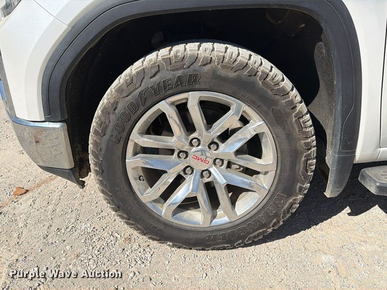 image for item FM6574 2021 GMC Sierra 1500 Crew Cab pickup truck