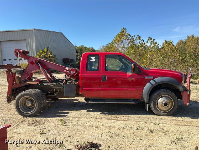 image for item FM6582 2006 Ford F450 Ext. Cab tow truck