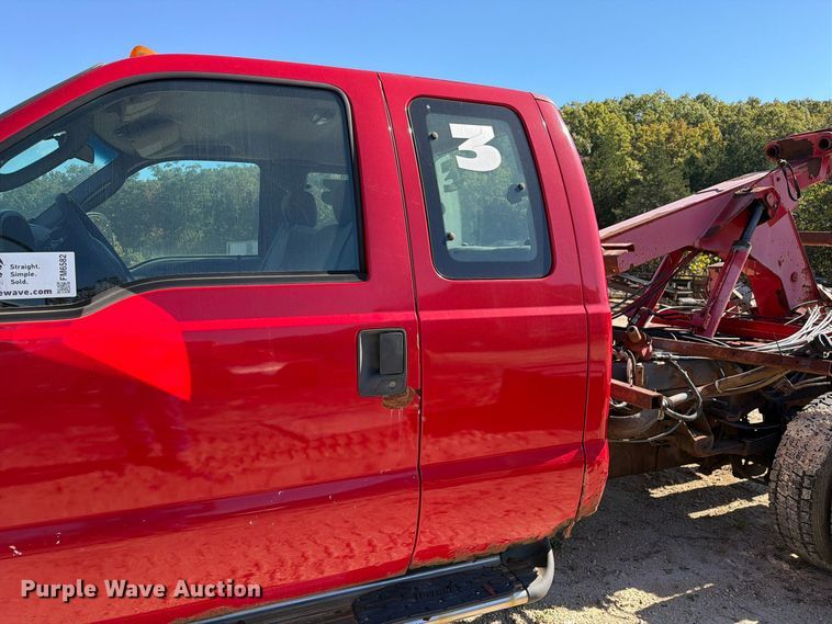 image for item FM6582 2006 Ford F450 Ext. Cab tow truck