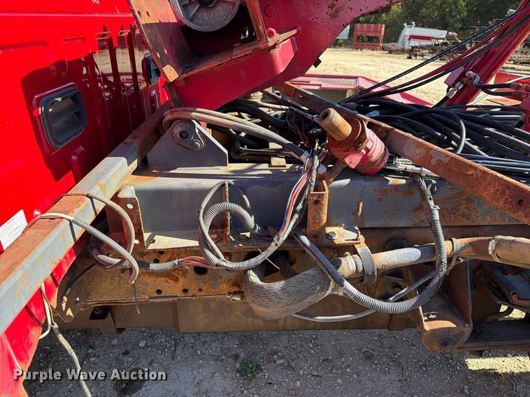 image for item FM6582 2006 Ford F450 Ext. Cab tow truck