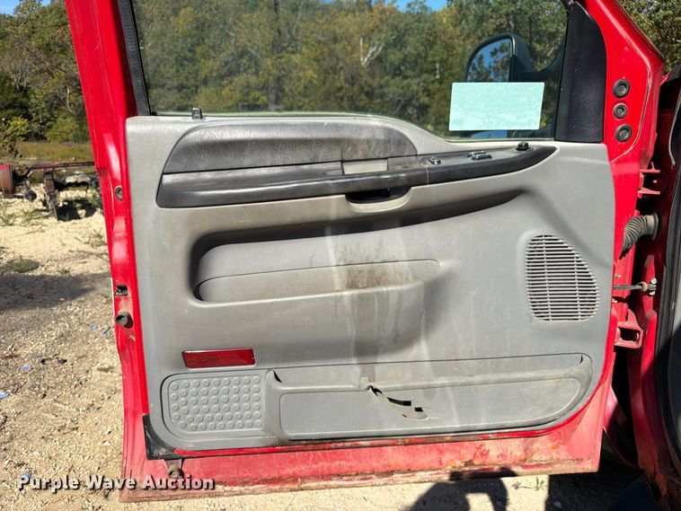 image for item FM6582 2006 Ford F450 Ext. Cab tow truck