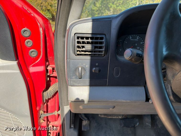 image for item FM6582 2006 Ford F450 Ext. Cab tow truck