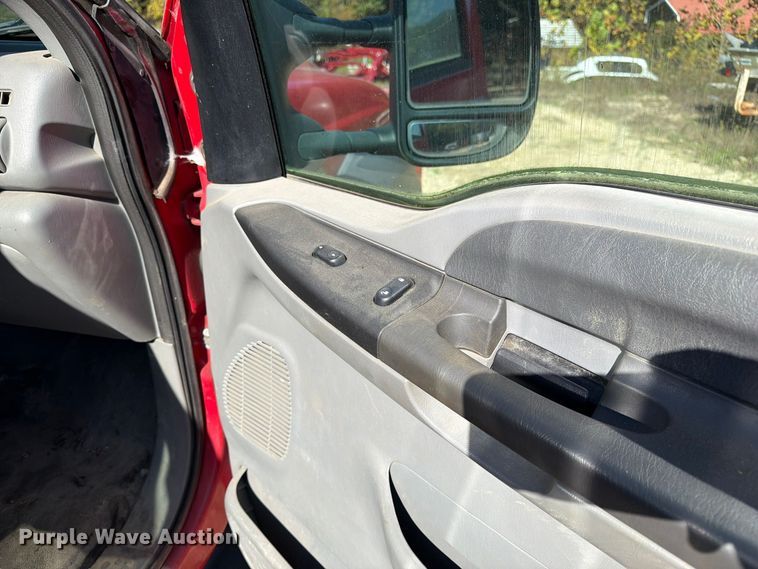 image for item FM6582 2006 Ford F450 Ext. Cab tow truck