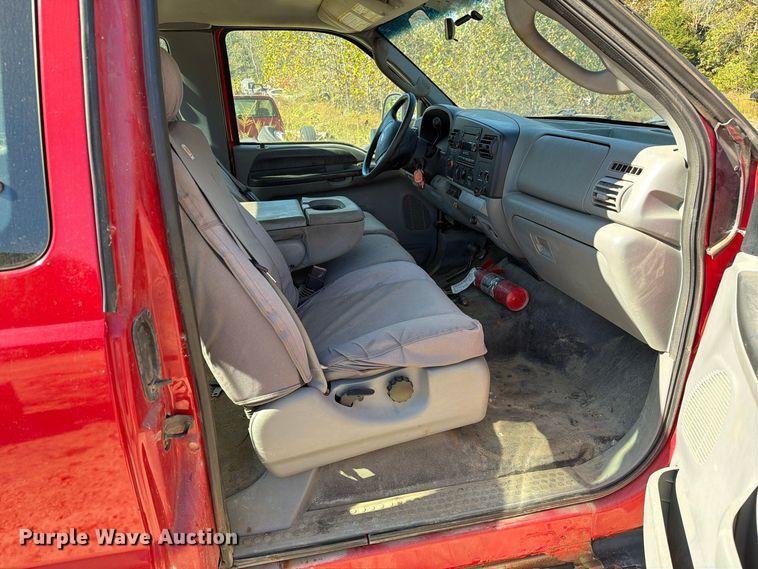 image for item FM6582 2006 Ford F450 Ext. Cab tow truck