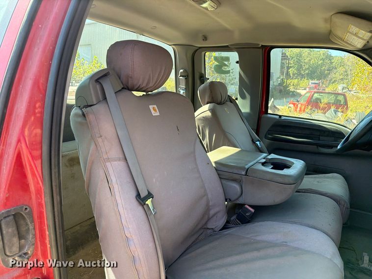 image for item FM6582 2006 Ford F450 Ext. Cab tow truck