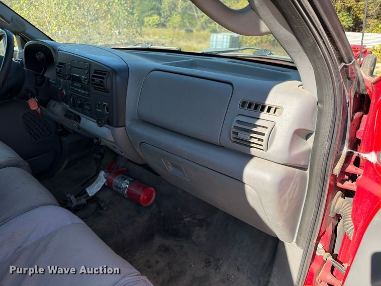image for item FM6582 2006 Ford F450 Ext. Cab tow truck