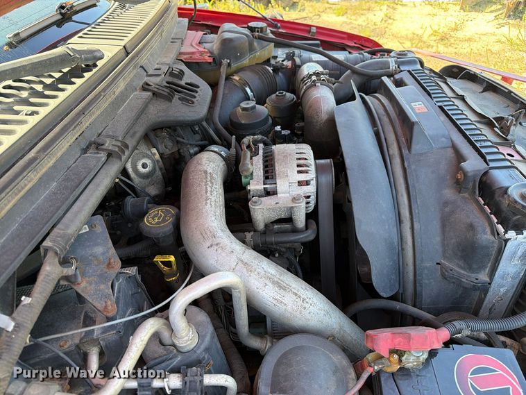 image for item FM6582 2006 Ford F450 Ext. Cab tow truck