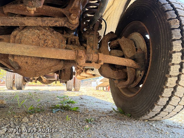 image for item FM6582 2006 Ford F450 Ext. Cab tow truck