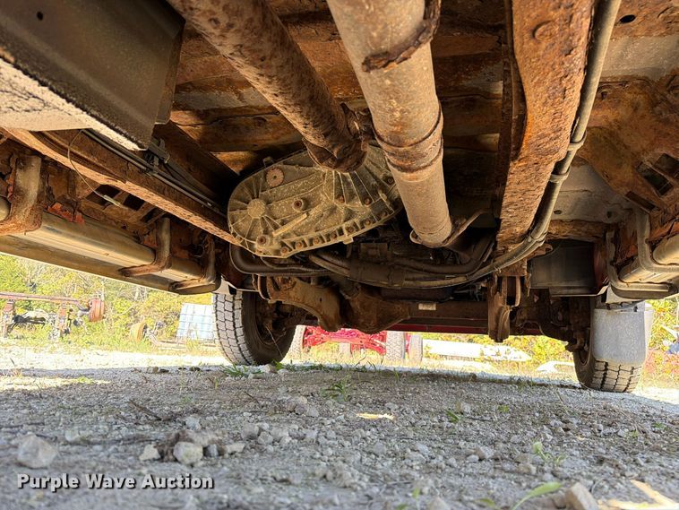 image for item FM6582 2006 Ford F450 Ext. Cab tow truck