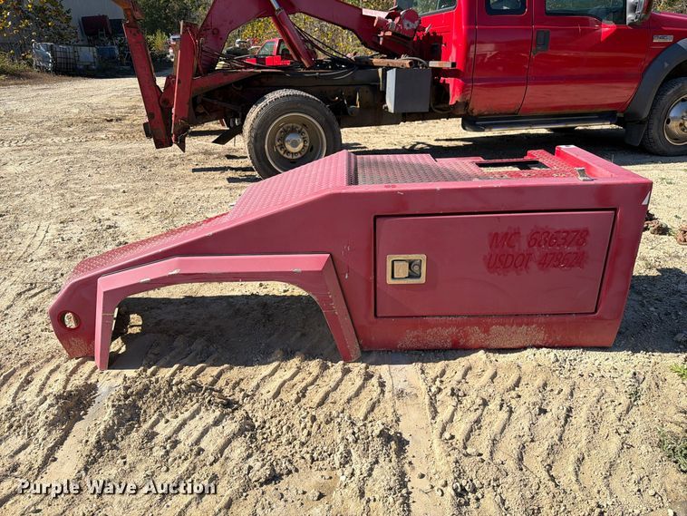 image for item FM6582 2006 Ford F450 Ext. Cab tow truck