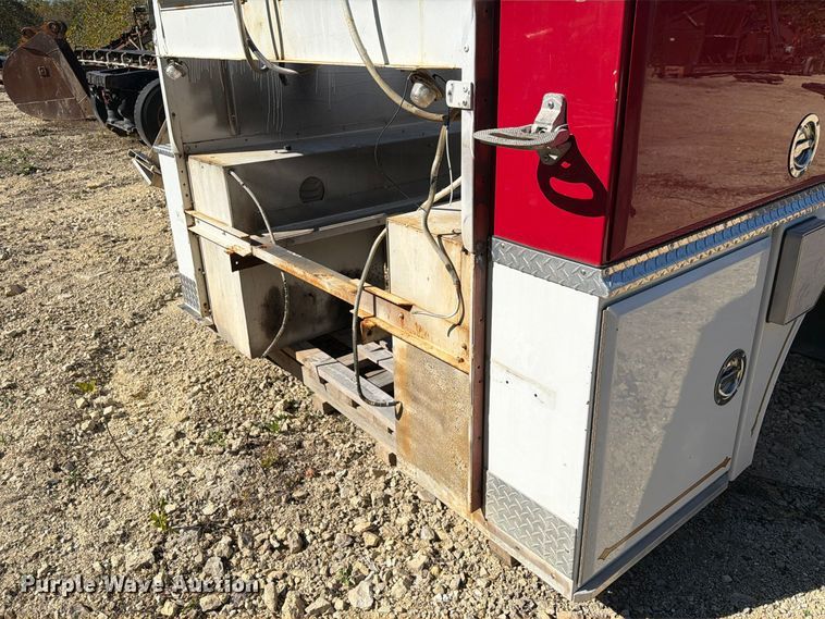 image for item FM6596 Grumman fire truck bed