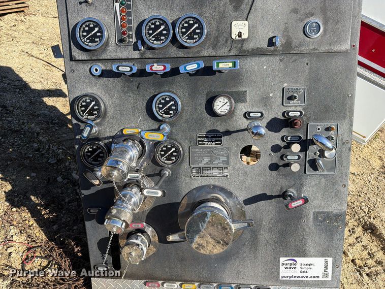 image for item FM6597 Waterous CS fire truck pump system