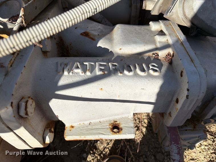 image for item FM6597 Waterous CS fire truck pump system