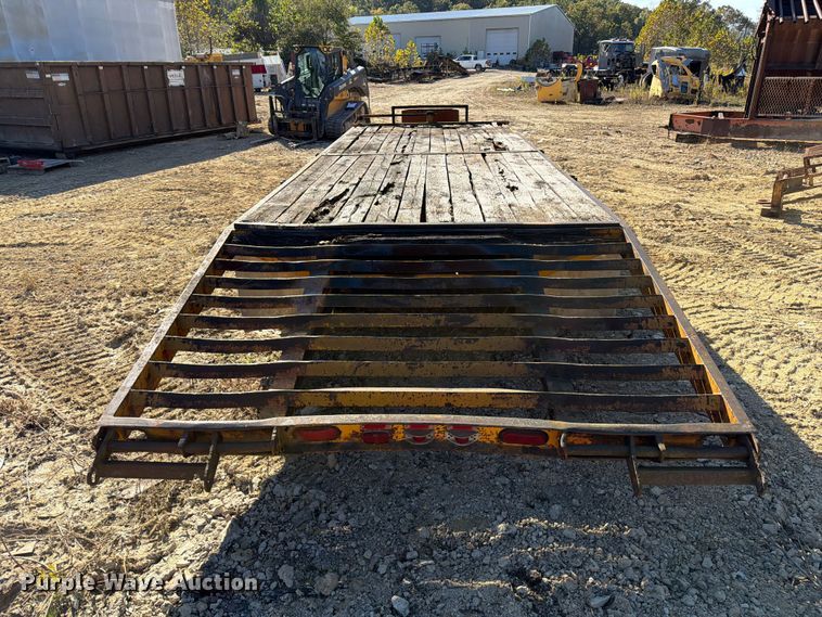 image for item FM6601 1990 CZ Engineering CZ24KT equipment trailer