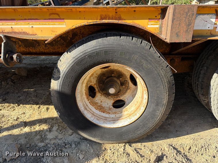 image for item FM6601 1990 CZ Engineering CZ24KT equipment trailer