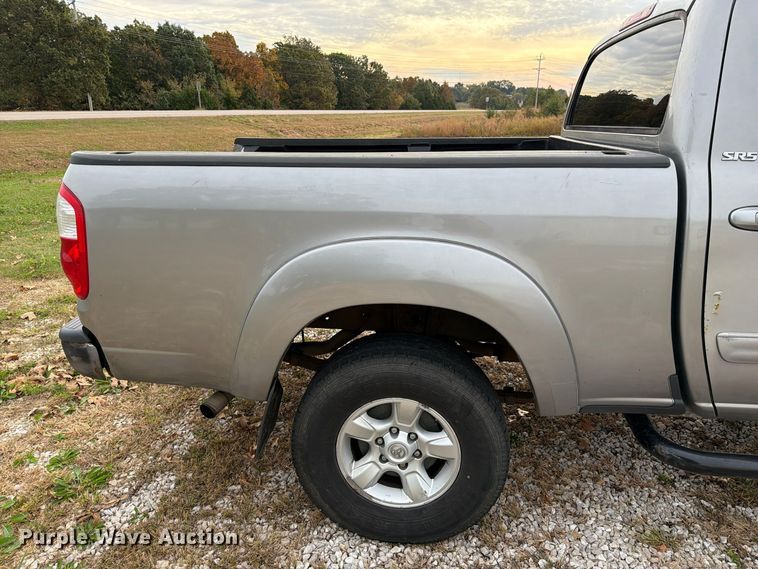 image for item FM6609 2005 Toyota Tundra SR5 Ext. Cab pickup truck