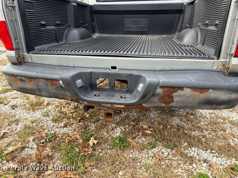 image for item FM6609 2005 Toyota Tundra SR5 Ext. Cab pickup truck