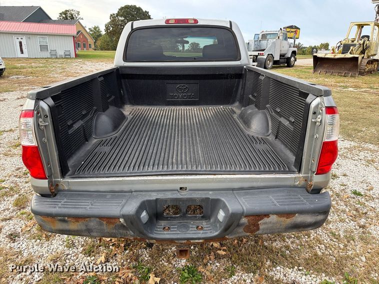 image for item FM6609 2005 Toyota Tundra SR5 Ext. Cab pickup truck