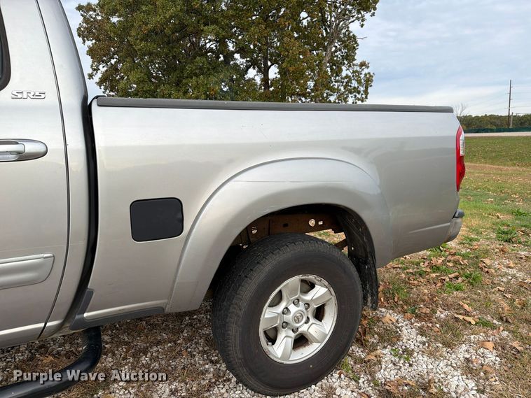 image for item FM6609 2005 Toyota Tundra SR5 Ext. Cab pickup truck