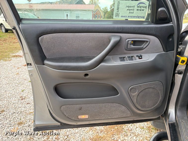 image for item FM6609 2005 Toyota Tundra SR5 Ext. Cab pickup truck