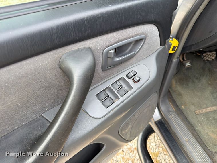 image for item FM6609 2005 Toyota Tundra SR5 Ext. Cab pickup truck