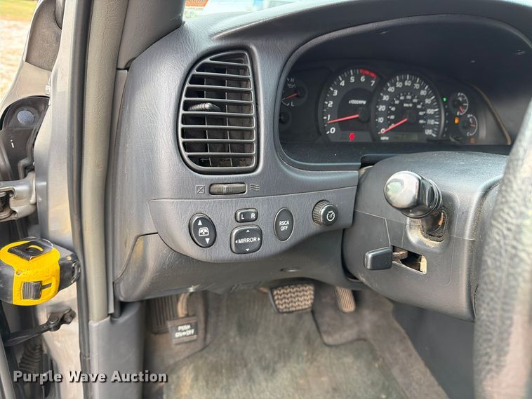 image for item FM6609 2005 Toyota Tundra SR5 Ext. Cab pickup truck