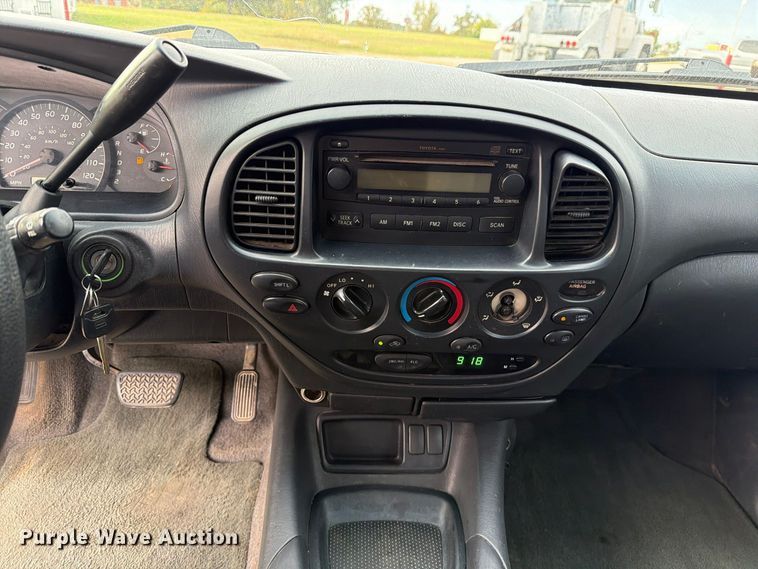 image for item FM6609 2005 Toyota Tundra SR5 Ext. Cab pickup truck