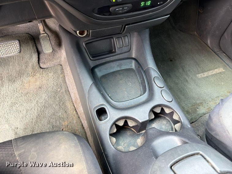 image for item FM6609 2005 Toyota Tundra SR5 Ext. Cab pickup truck