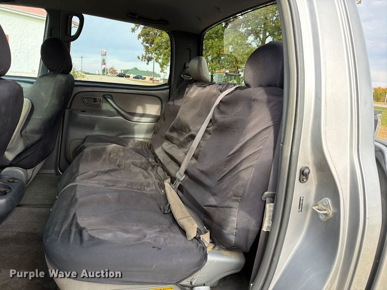 image for item FM6609 2005 Toyota Tundra SR5 Ext. Cab pickup truck