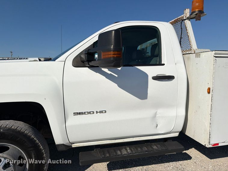 image for item FM6611 2015 Chevrolet Silverado 3500HD utility bed pickup truck