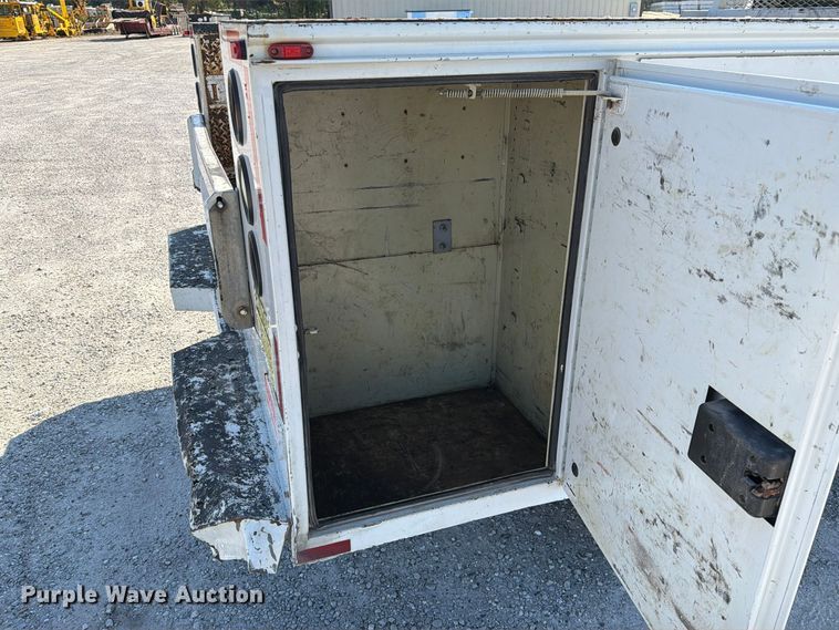 image for item FM6611 2015 Chevrolet Silverado 3500HD utility bed pickup truck