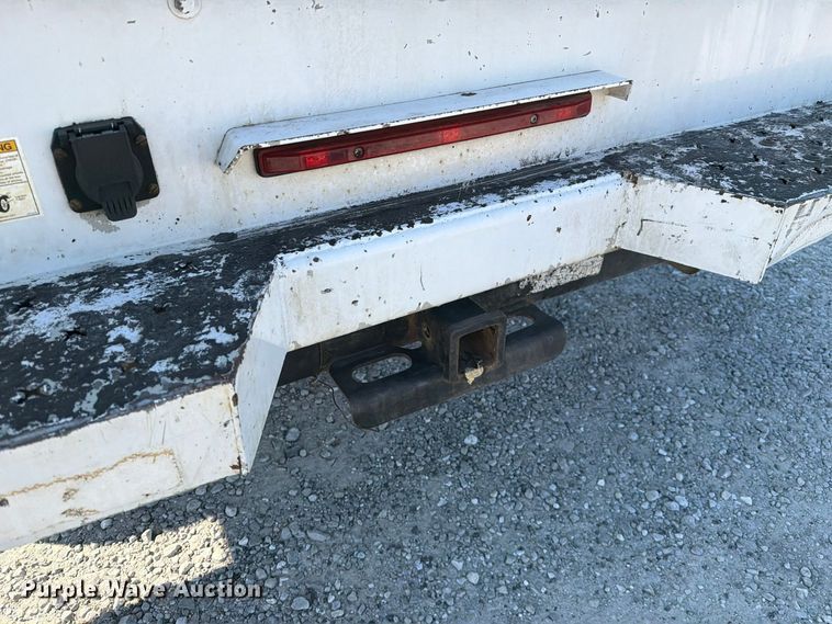 image for item FM6611 2015 Chevrolet Silverado 3500HD utility bed pickup truck
