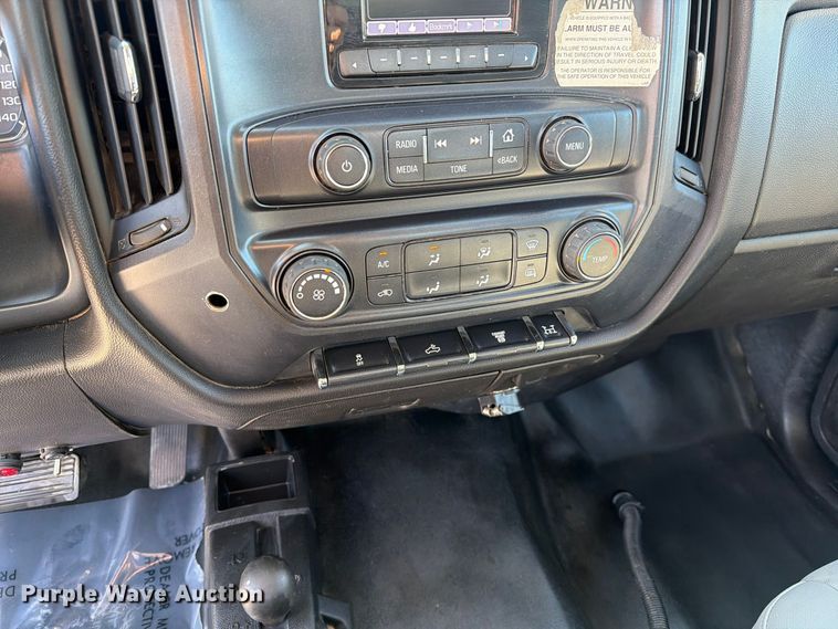 image for item FM6611 2015 Chevrolet Silverado 3500HD utility bed pickup truck