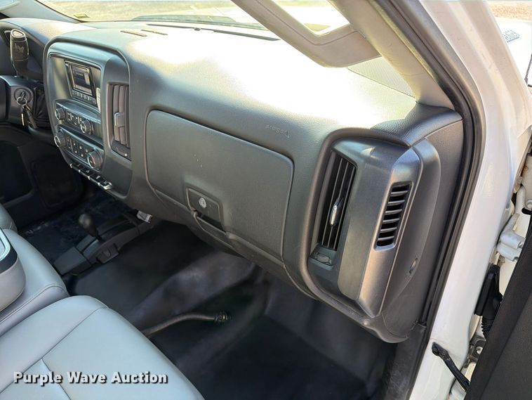 image for item FM6611 2015 Chevrolet Silverado 3500HD utility bed pickup truck