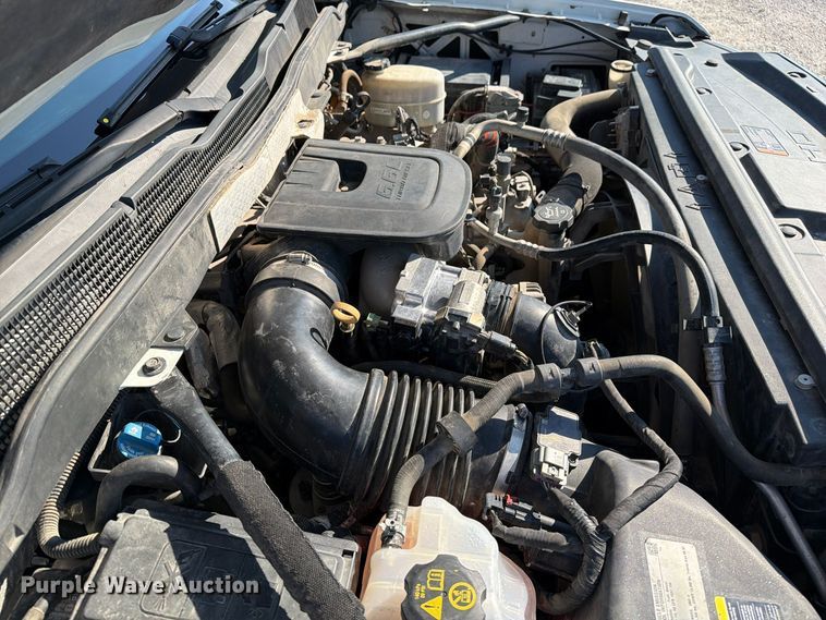 image for item FM6611 2015 Chevrolet Silverado 3500HD utility bed pickup truck