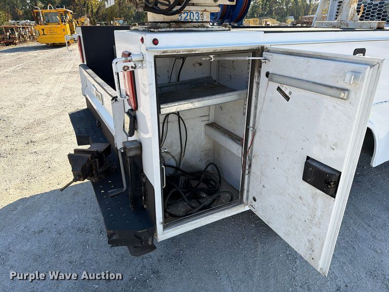 image for item FM6612 2022 Chevrolet Silverado 3500HD utility bed pickup truck