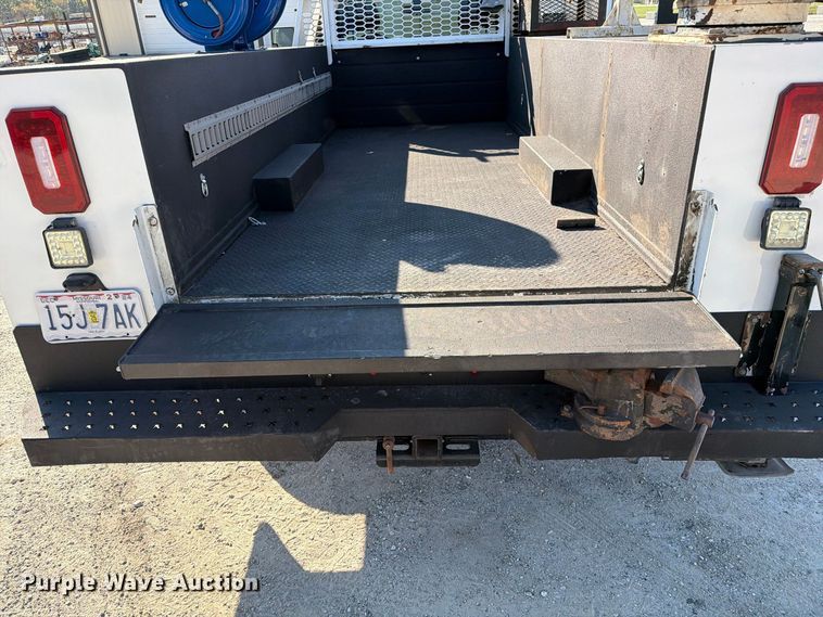 image for item FM6612 2022 Chevrolet Silverado 3500HD utility bed pickup truck