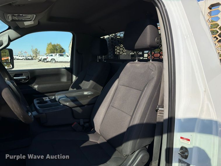 image for item FM6612 2022 Chevrolet Silverado 3500HD utility bed pickup truck