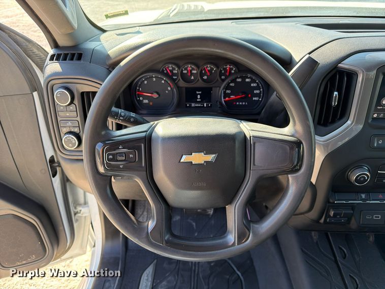 image for item FM6612 2022 Chevrolet Silverado 3500HD utility bed pickup truck
