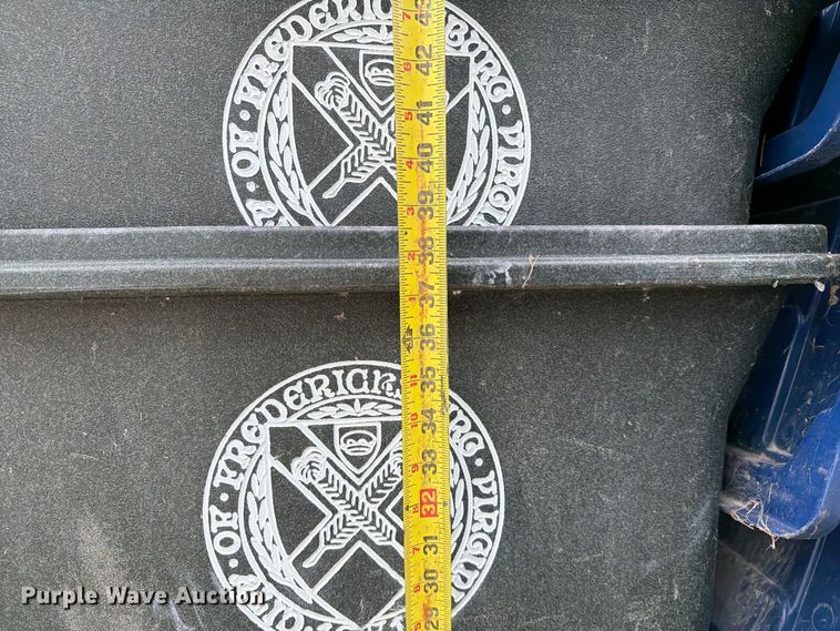 image for item FM6625 (30) trash cans