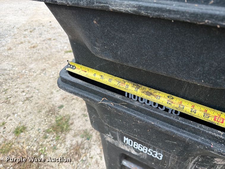 image for item FM6625 (30) trash cans