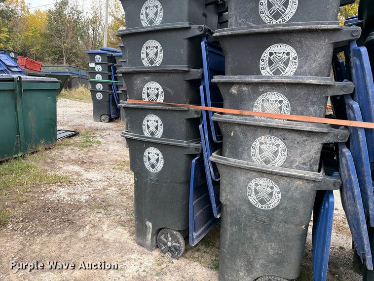 image for item FM6625 (30) trash cans