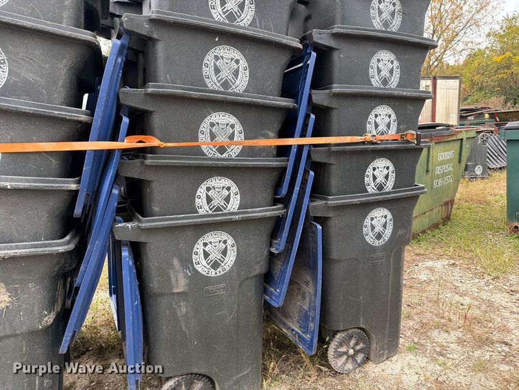 image for item FM6625 (30) trash cans